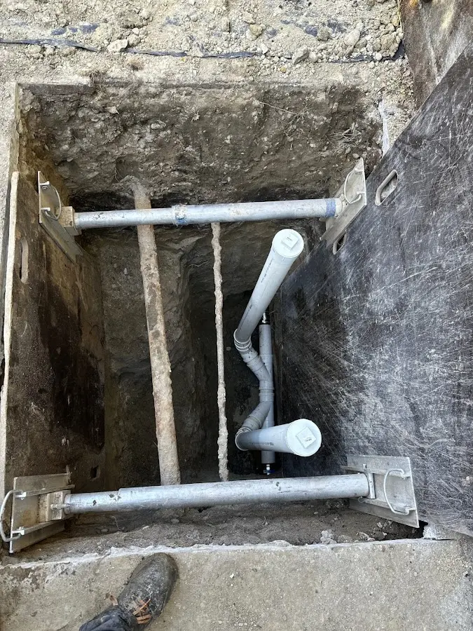 Experienced plumber completing Gas Line Repair work in Green Brook